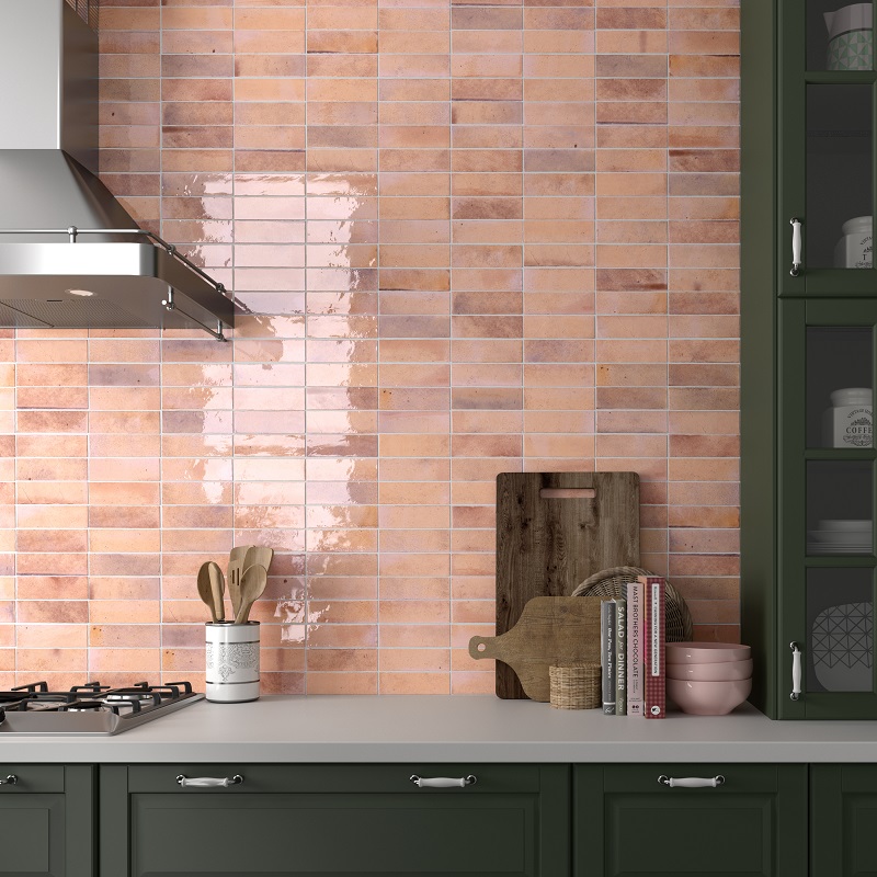 Keramische binnentegel CeraVision Hanoi Pink 5,1x16,1x0,83cm - 1 00214018 hanoi pink 5 1x16 1 sfeer - 13393