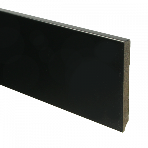 15938 MDF Moderne plint 120x12mm voorgelakt RAL 9005 - 15938 120x12 1 - 7810