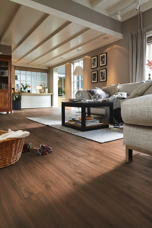 Meister laminaat LL150 S Notelaar Amore 6389 - 6389 laminate ll150 ambiente r01 600x900 - Meister LL150 S 6389