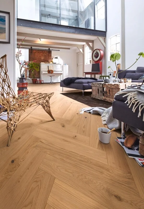 MeisterParquet. longlife PS500 Visgraat Eik authentic 09002 - 9002 ps500 ultramattlackiert ambiente r01 600x868 - Meister PS500 09002