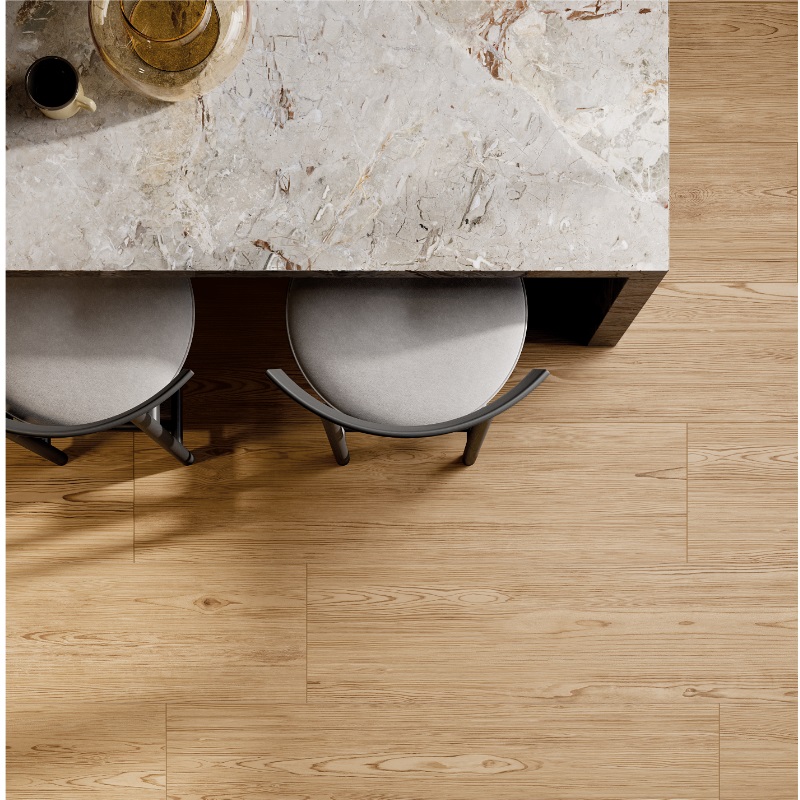 Keramische binnentegel Michel Oprey La Fabbrica Honey Wood Larice naturale 20x120x0,88cm - Honey wood larice sfeer 1 - 20878