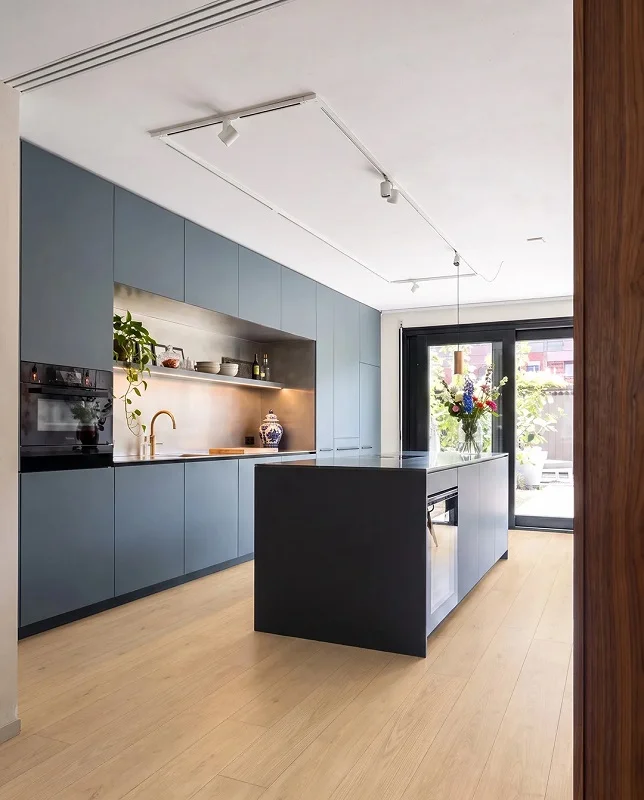 Hoomline Laminaat Planken Aqua Classic V4 7mm Nordic Oak - A10221 - Hoomline laminaat planken aqua classic v4 7mm nordic oak a10221 sfeer - Hoomline Nordic Oak plank