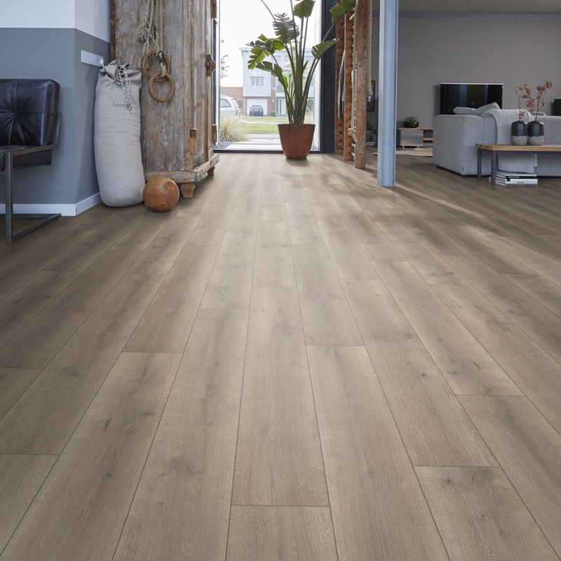 Floorlife Laminaat Queens donker bruin eiken 5325640319 - Queens donker bruin eiken sfeer - Floorlife 5325640319