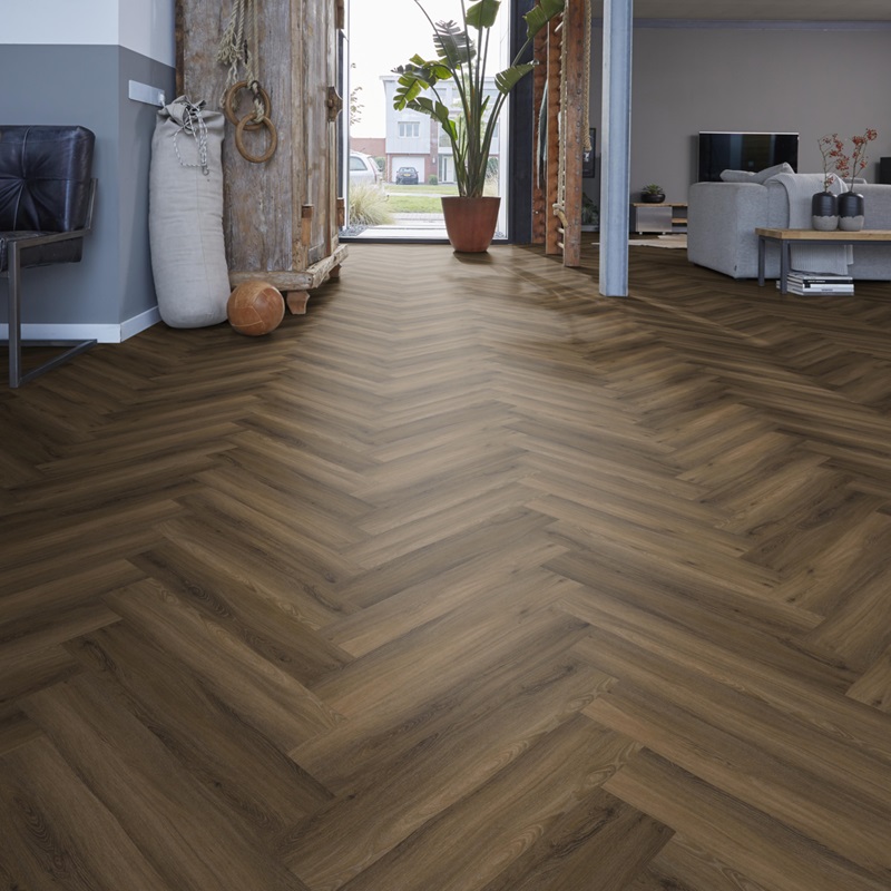 Floorlife YUP Paddington Herringbone click SRC warm brown 6158350119 - Yup herringbone warm brown sfeer - Floorlife 6158350119