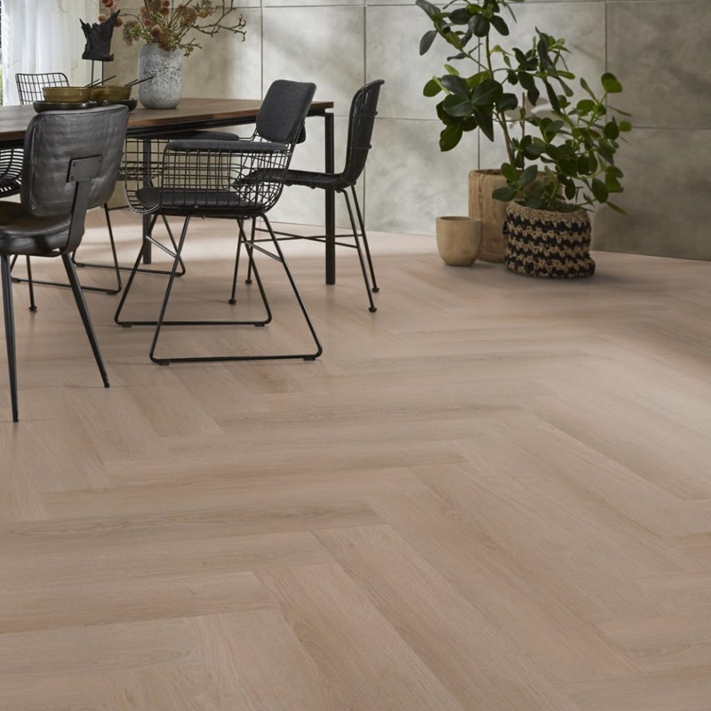 Ambiant Spigato Navaro visgraat click SRC dark oak 6912761119 - Yup merton dark oak sfeer - 21522